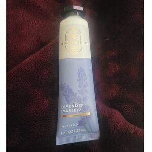 Bath & Body Works Aromatherapy Lavender Vanilla Hand Cream